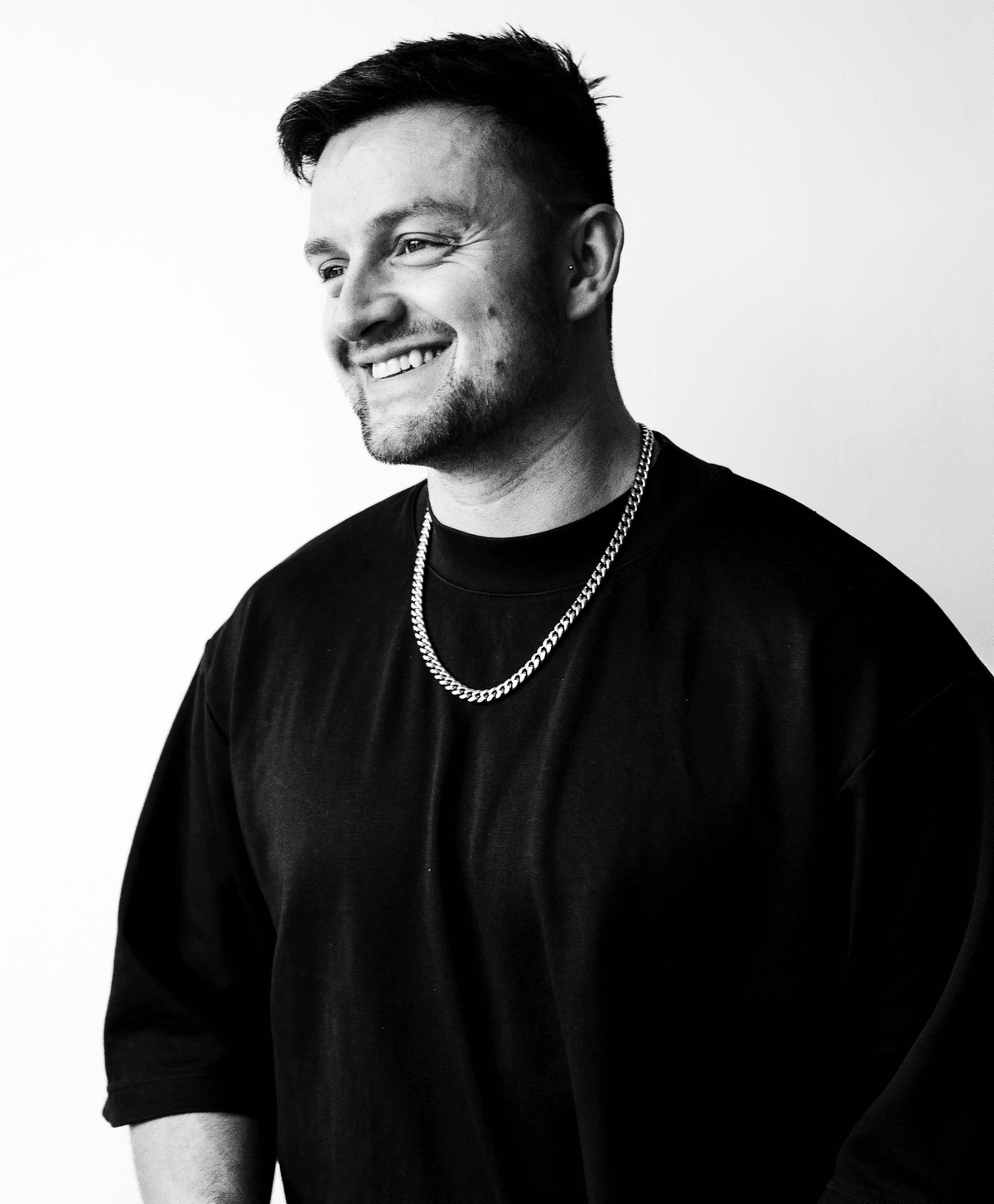 Unglued press shot
